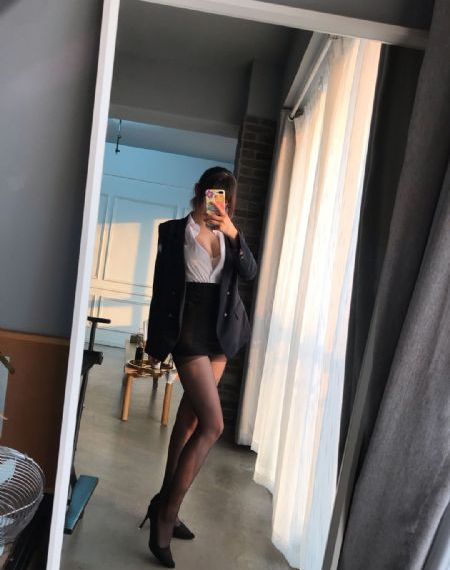 被别人巨茎征服的娇妻3d动漫